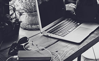 jiuyou.com-【线上投票选择最喜欢的球员】粉丝助阵年度MVP，线上投票活动方案策划